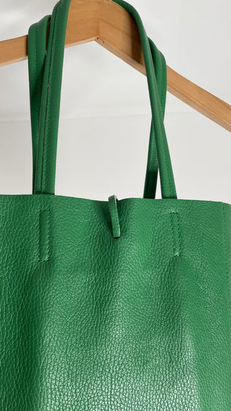 Verde Tote Bag
