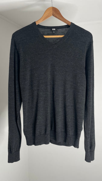 Uniqlo Charcoal Sweater M