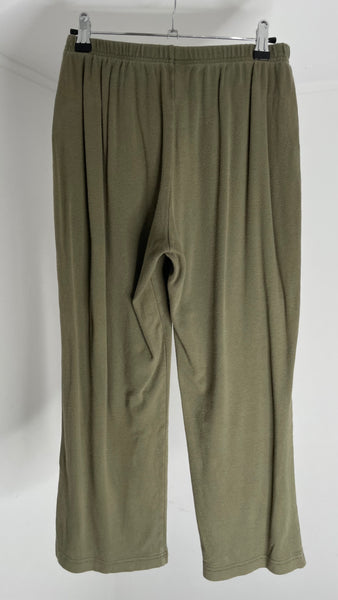 Olive Comfy Capris M