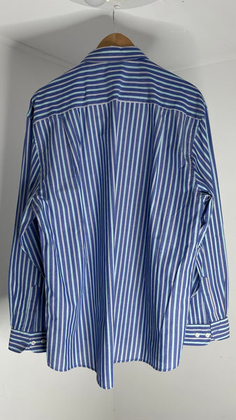 Aqua Lines Button Top XXL