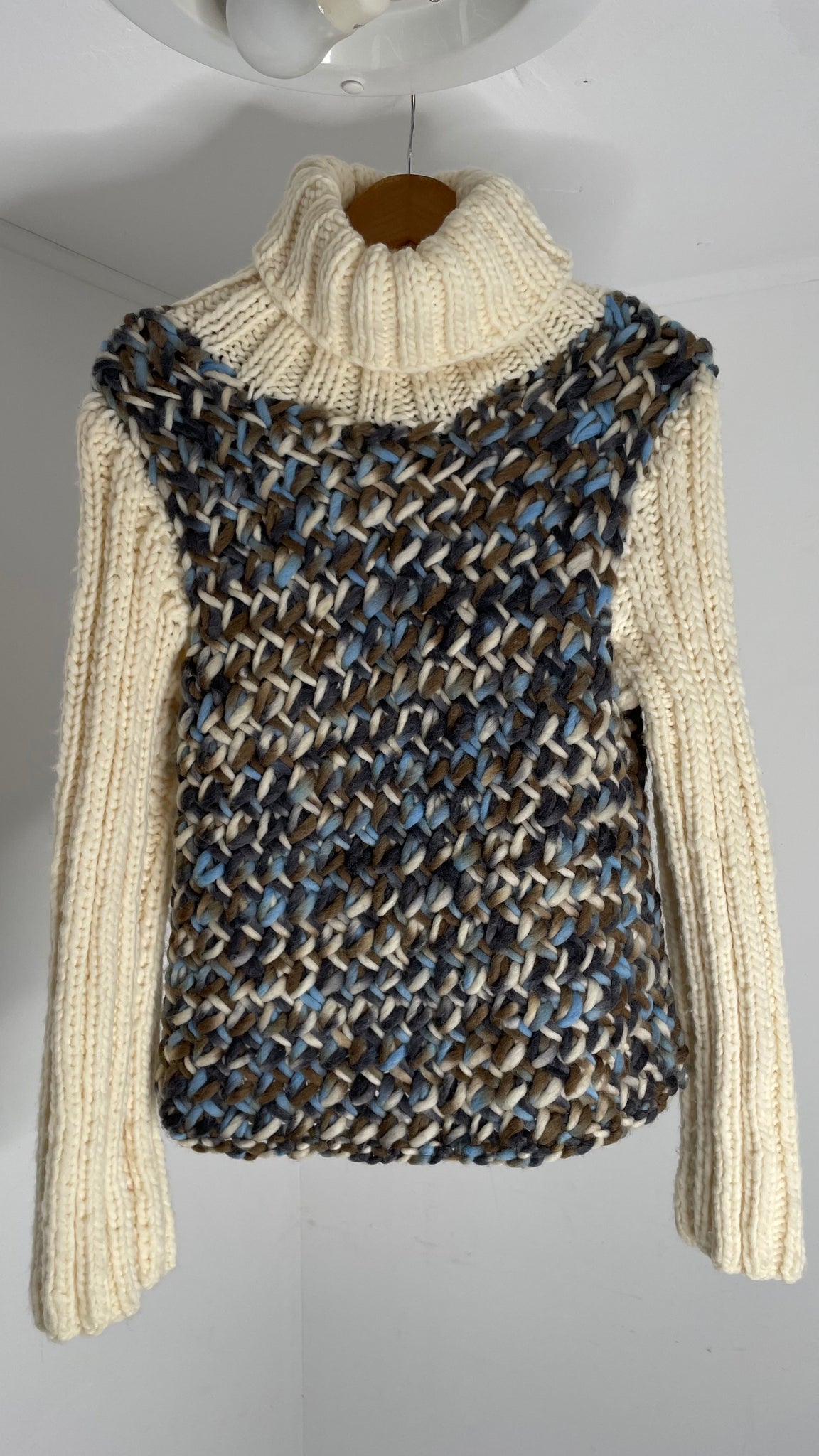 Color Knots Sweater S/M