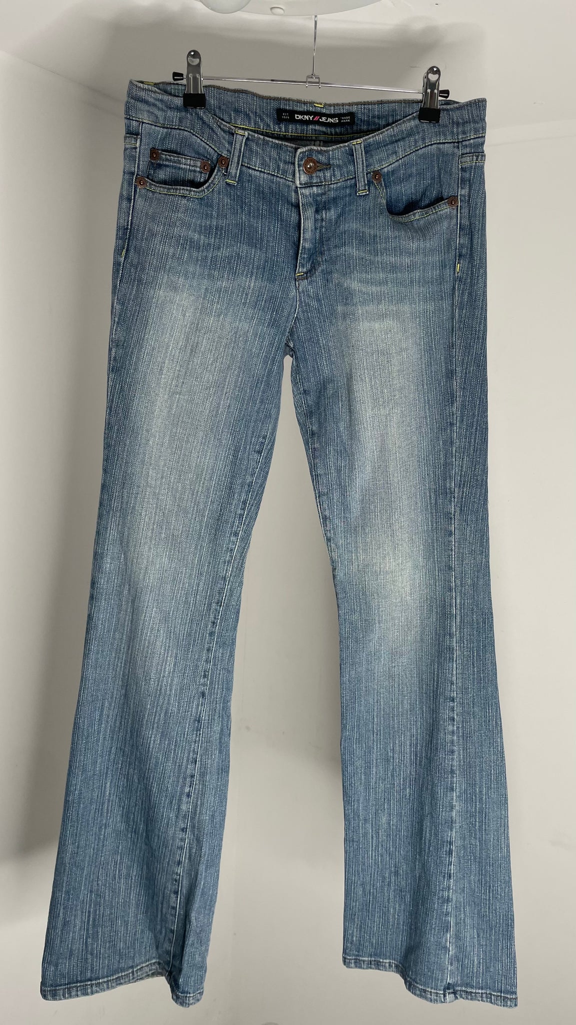 DKNY Light Flares M