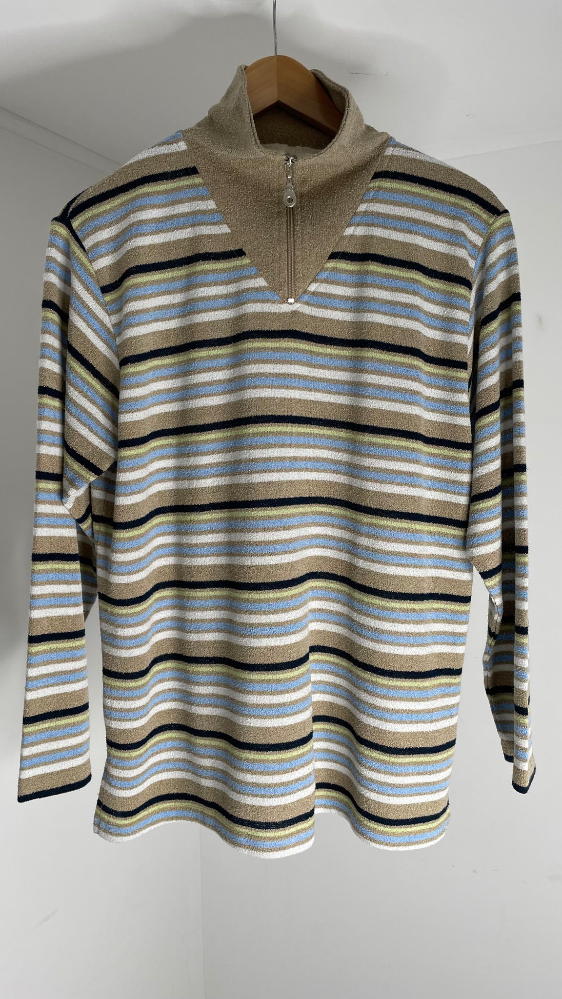 Stripe Zippy Top L