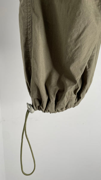 Olive Cargo Capris M