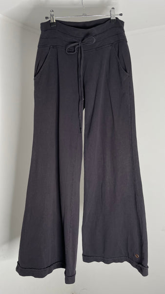 Yogi Wide Pants M