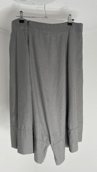 Drop Linen Shorts M/L