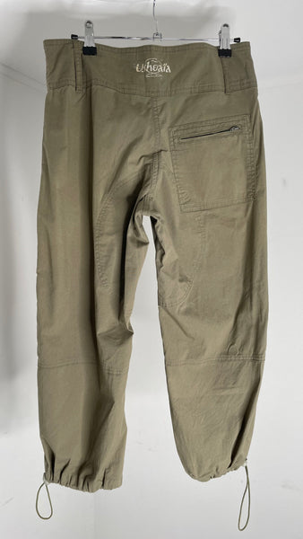 Olive Cargo Capris M