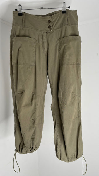 Olive Cargo Capris M