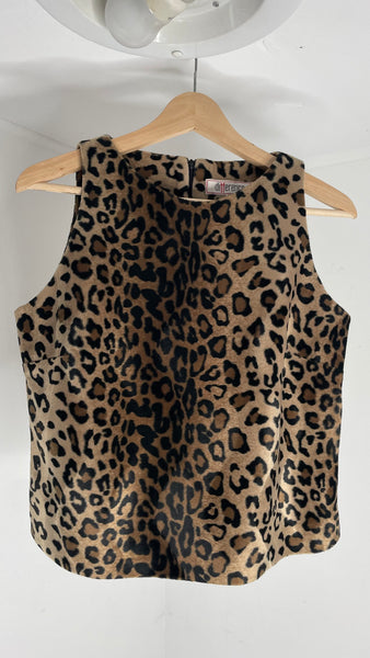 Furry Leo Top M/L