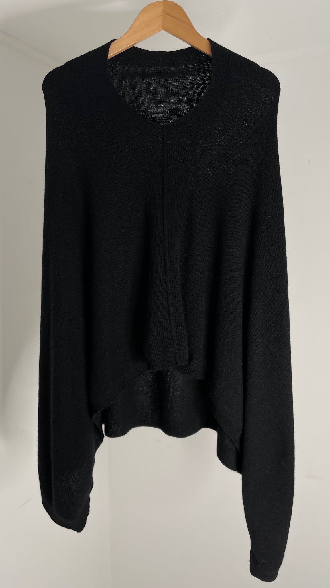 Cashmere Cape OS