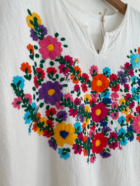 Embroidery Top M