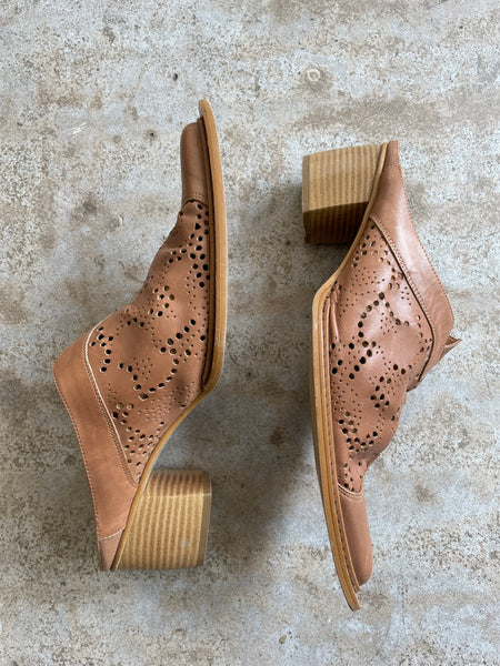 Beige Leather Mules 39