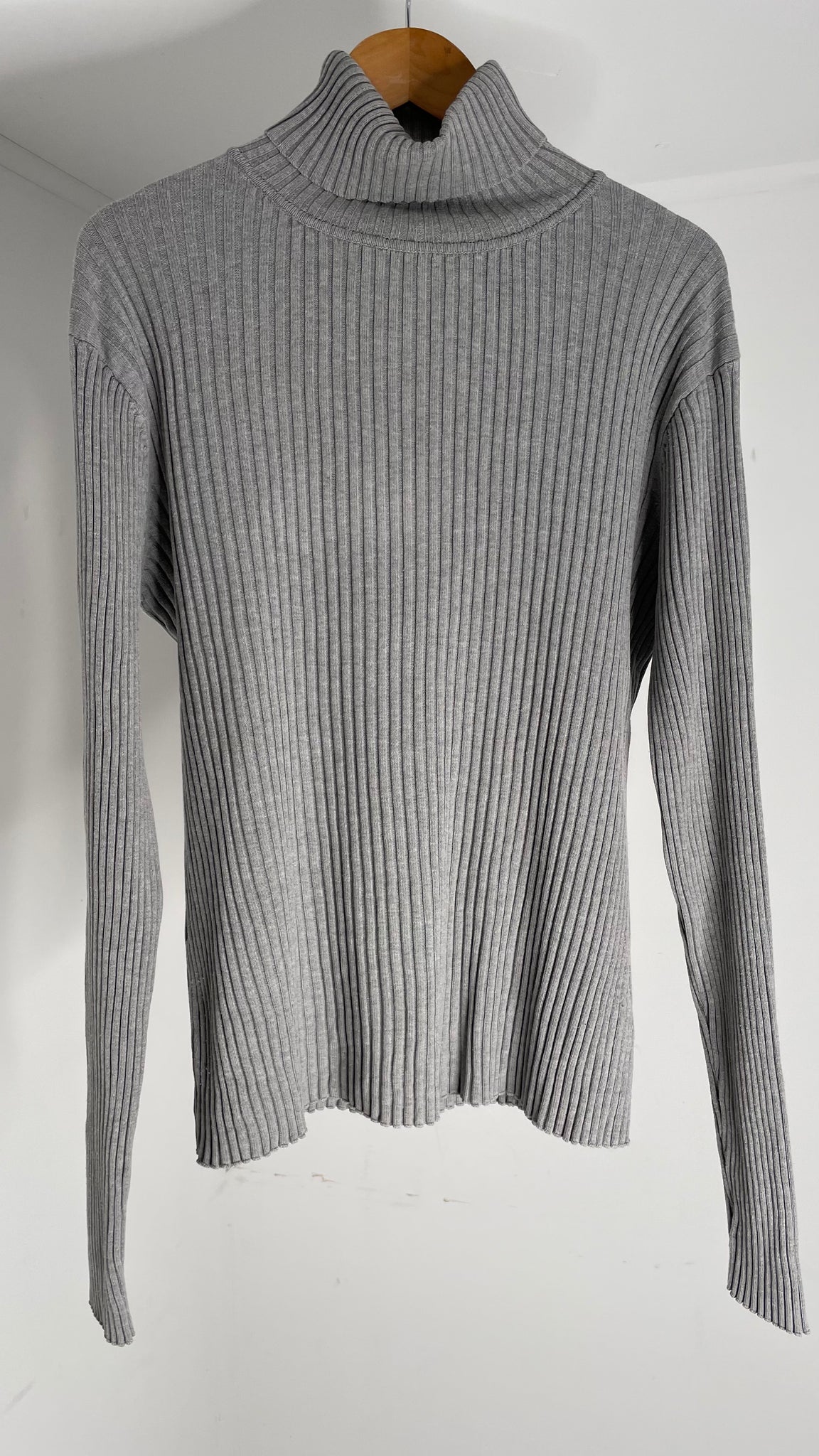 Grey Ribbed Turtle Top L