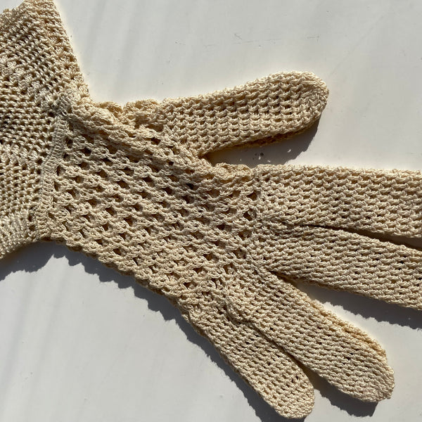 Beige Knit Gloves